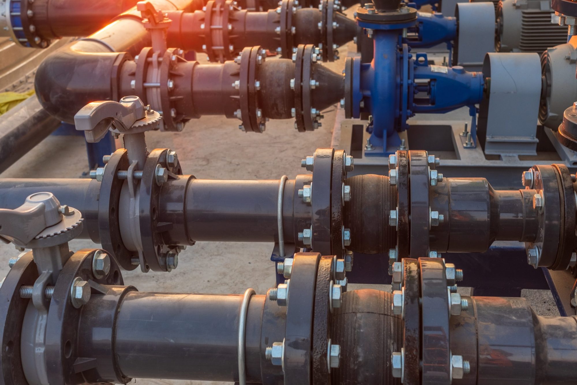 Flexible hose for use in plumbing sysem and to reduce vibration the pipe and pomp.