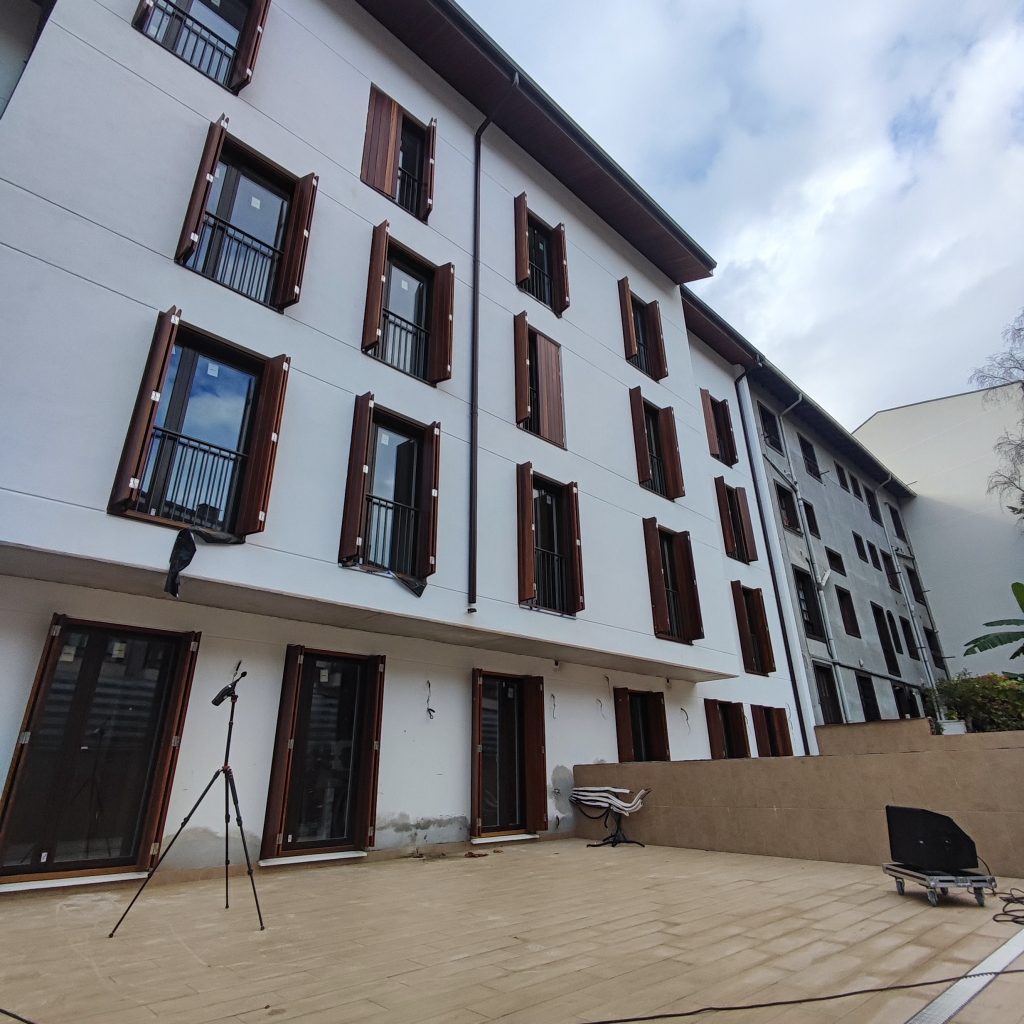 Mesures d'immission sonore dans les environnements extérieurs et intérieurs